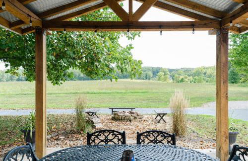 Secluded Villa on 50+ acres - near IU and Nashville - Photo 2