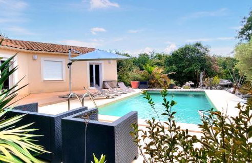 Beautiful Home In Mejannes-Le-Clap - Photo 8