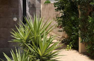 Serene mountain views Spacious garden and sole use of the 10x5m pool - Foto 35