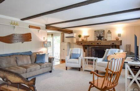 Great Home with Game Space Close to Baech - Foto 1