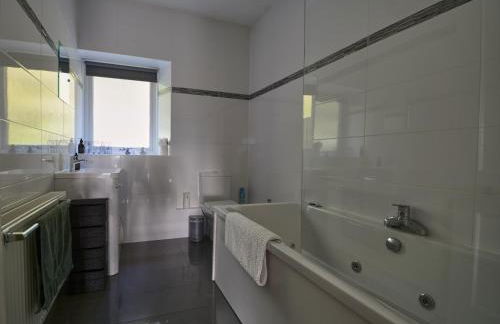 Wester Curr Cottage - Luxury 5-Star Cottage with Private Pool & Hot Tub - Foto 35