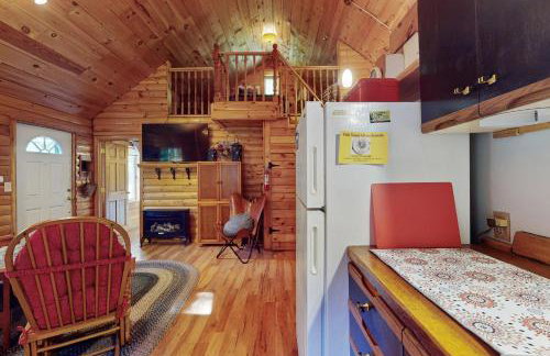 Hemlock Ridge Retreat - Photo 11