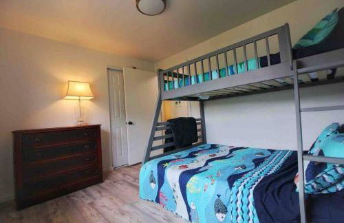 Cheerful 3 Bedroom on a Park 10 Miles from Eugene - Foto 23