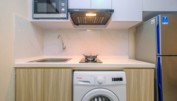 Warm and Homey Studio at The Oasis Cikarang Apartment - Foto 4, Cocina básica privada