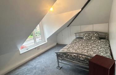 3 Bedroom Lovely Calm Independent Home - Foto 22