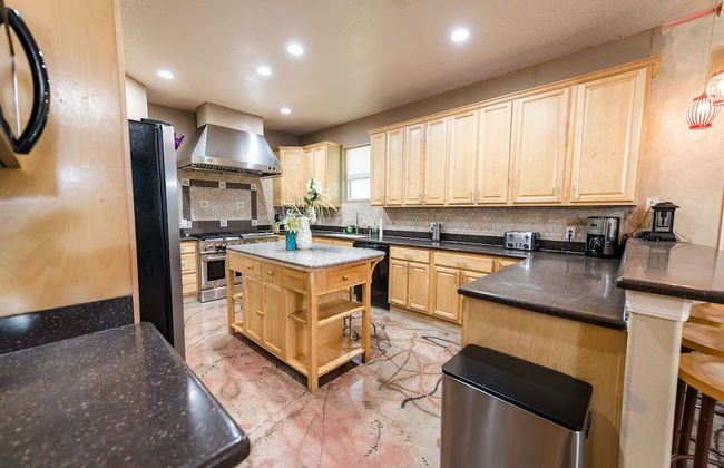 Chic Renovated Oasis: Disney & Universal Nearby 4 Bedroom Home by RedAwning - Foto 11