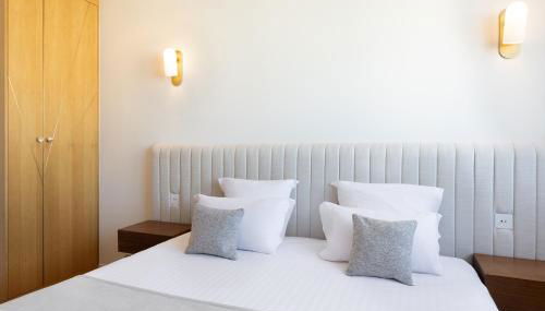 Pick A Flat's Apartment in Opéra - Rue Saint Marc - Foto 3, wardrobe