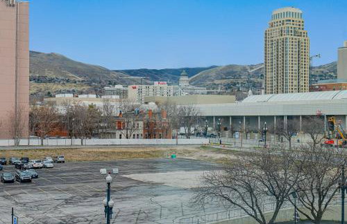 Convention Ctr Bespoke Beauty - 2BD Pool,Gym,Hot tub,Pkg - Foto 12