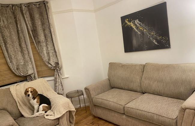 Stunning 2-bed Pet Friendly Apartment in Gateshead - Photo 6
