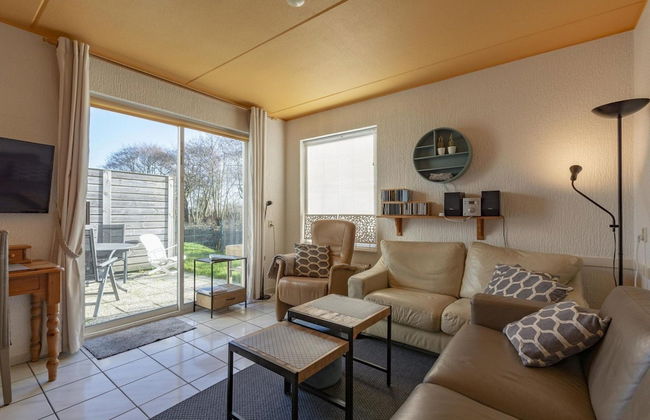 Cozy Holiday Home With Terrace - Photo 7