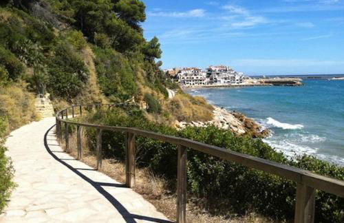 SPACIOUS FLAT WITH SEA VIEWS, FOR 8 PEOPLE WITH 3 BEDROOMS, 2 BATHROOMS and NEXT TO THE BEACH!! - Foto 7