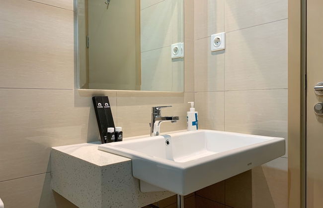 Cozy And High Floor 1Br At Sedayu City Suites Kelapa Gading Apartment - Photo 11
