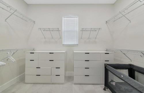 Bright New Home Family Oasis Near the Shore - Foto 6