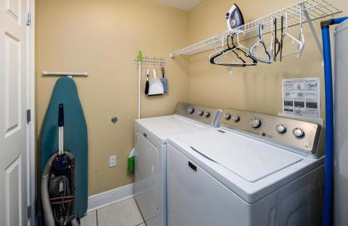 SMP 208 - Stunning 3 Bedroom Beachfront Condo! - Foto 15