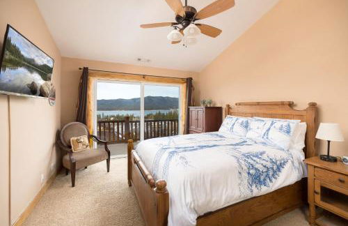 Big Bear Village View Haus is a large pet and kid friendly chalet with hot tub located a short walk to village - Foto 33