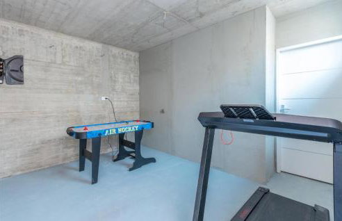 Cozy Home In Tinj With Wifi - Foto 34