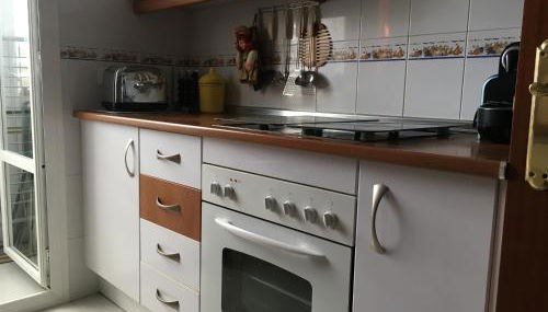 Atico Costa Ballena golf y playa parking&wifi - Photo 4, stove