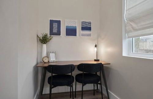 Modern Lake House 3 Blocks from the Lake! - Foto 11