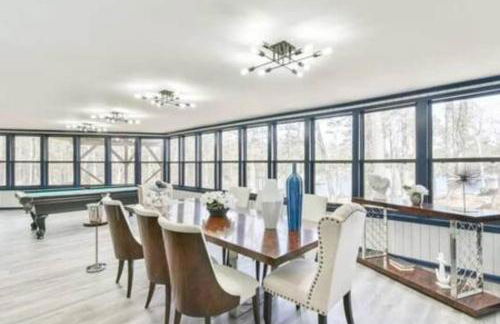 NEW! Lakefront|Lux|Games|HotTub|Dock|Friends+Fam! - Foto 30