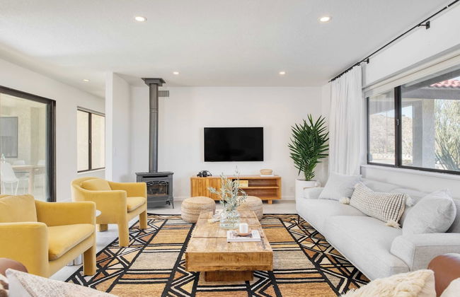 Lava Rocks by Avantstay Gorgeous Desert Haven w/ Pool, Hot Tub, Fire Pit & Ping Pong! - Foto 3