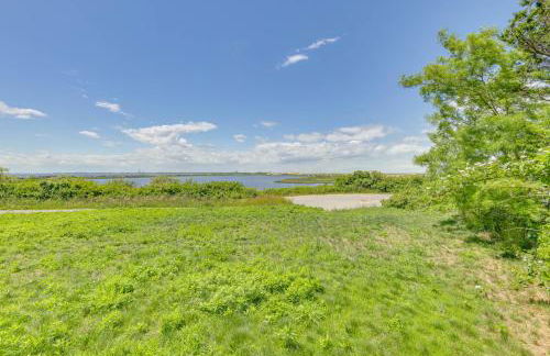 Close to Beach and P-Town! Cottage with Bay Views - Foto 28