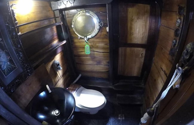 Komodo Pirate Boat - Phinisi Liveaboard - Foto 30