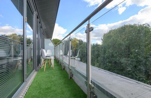 Luxury Penthouse with Private Hot Tub Overlooking Leeds City Centre - Foto 27