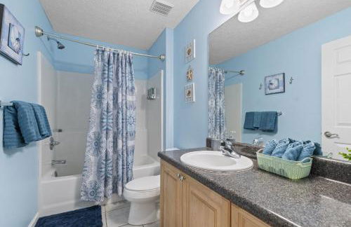 Escape to Paradise w Saltwater Pool 25 Min to PCB - Foto 16