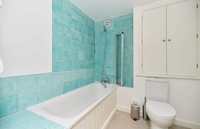 The Gwendolen Retreat - Inviting 2bdr Apartment With Balcony - Foto 10