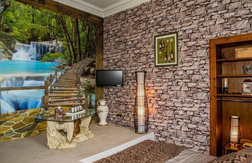 Stunning Central Villa by Golf Course & Beach - Foto 21