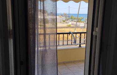 Eirini Apts On the beach - Foto 18