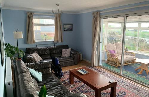 Bungalow with stunning views over Widemouth Bay - Foto 3