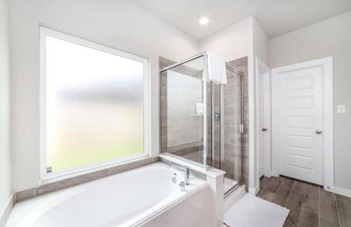 Modern and Spacious 4BR Home in Rosenberg, TX - Foto 17