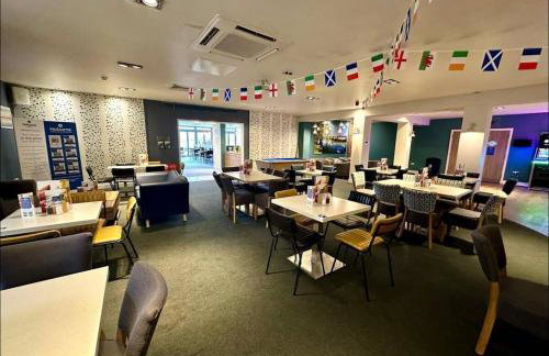 Exquisite Lake lodge in Hoburne Holiday Resort - Valentino Rose Lodge - Foto 56