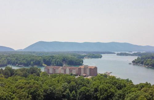 Top-Floor Balcony and Serene Views Huddleston Condo - Foto 41