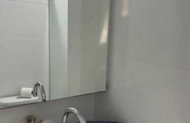 Chalé com lareira & jacuzzi privativa aquecida 300 m da Praia e Roda Gigante - Foto 35
