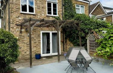 Holiday House Close to Heathrow - Foto 24