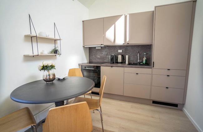 Vibrant Apartment on Bustling Street, Above a Restaurant - Perfect for Tourists, - Foto 14