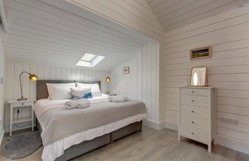 The Artist's Studio at Meadow Cottage - Photo 4