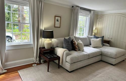 Newly Renovated Carriage House - Foto 33