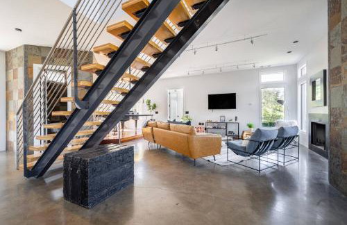 Serene Millerton Lake Villa w/ Panoramic Lake View - Foto 16