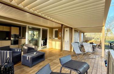 Chalet 18 tout confort pour un séjour dans domaine avec Piscine et en bordure Lac avec plage artificielle - Foto 2