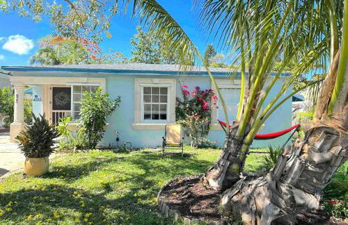 Beach Glam Abode - King Bed, BBQ, Beach Gear - Foto 24