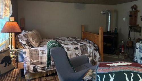 1 Bed Studio Cabin in the Woods with Kitchen - Foto 4