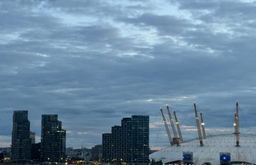 High Floor Modern 1BR Stunning Views Balcony AC Free Parking - Foto 27