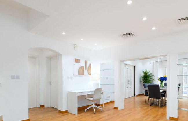 LUX The Meadows 5 Bed Villa - Foto 24