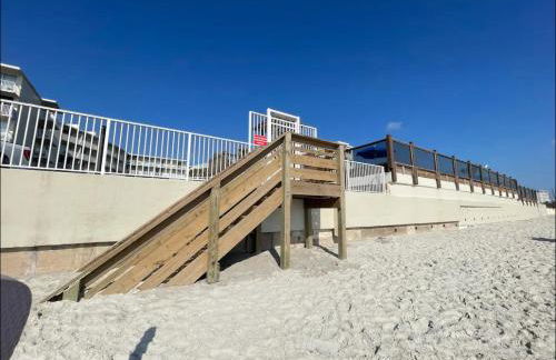 Superior beach studio with Pool Access and free parking - Foto 4