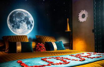 Love room jacuzzi La Villa Des Charmes - Photo 2