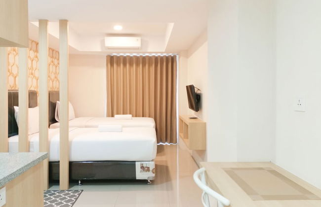 Tranquil And Comfort Studio At De Prima Apartment - Photo 3