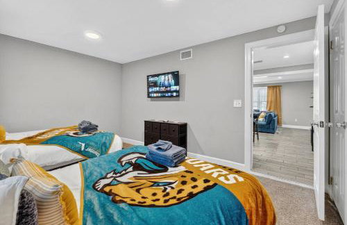 Duval Den |3BR & Backyard|15 Mins to Downtown JAX - Photo 32